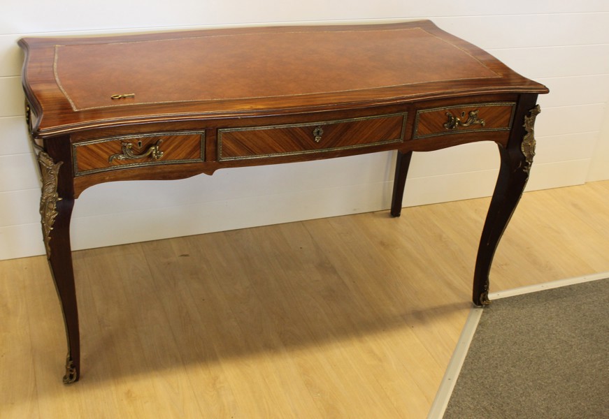 Skrivbord, Louis XV stil - 1900 tal